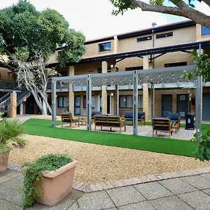 3* Aparthotel Africa House
